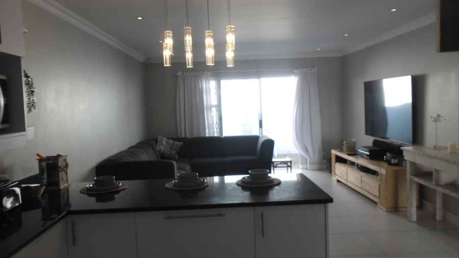 2 Bedroom Property for Sale in Gonubie North Eastern Cape